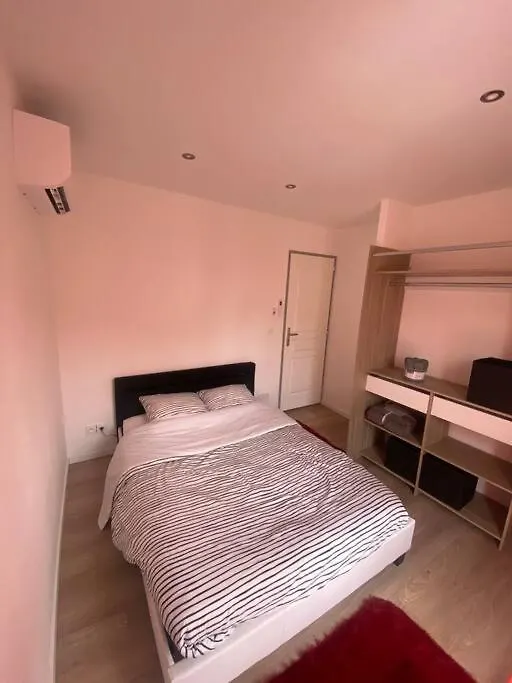 Apartment Petit Chateau Chasse-sur-Rhone
