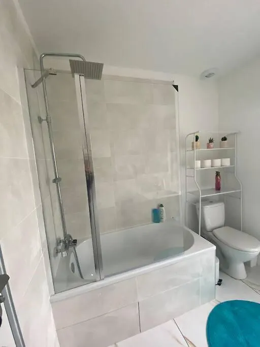 Petit Chateau Chasse-sur-Rhone Apartment